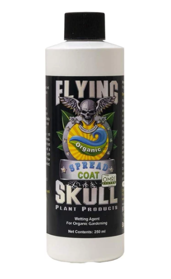 Flying Skull Spread Coat, Quart